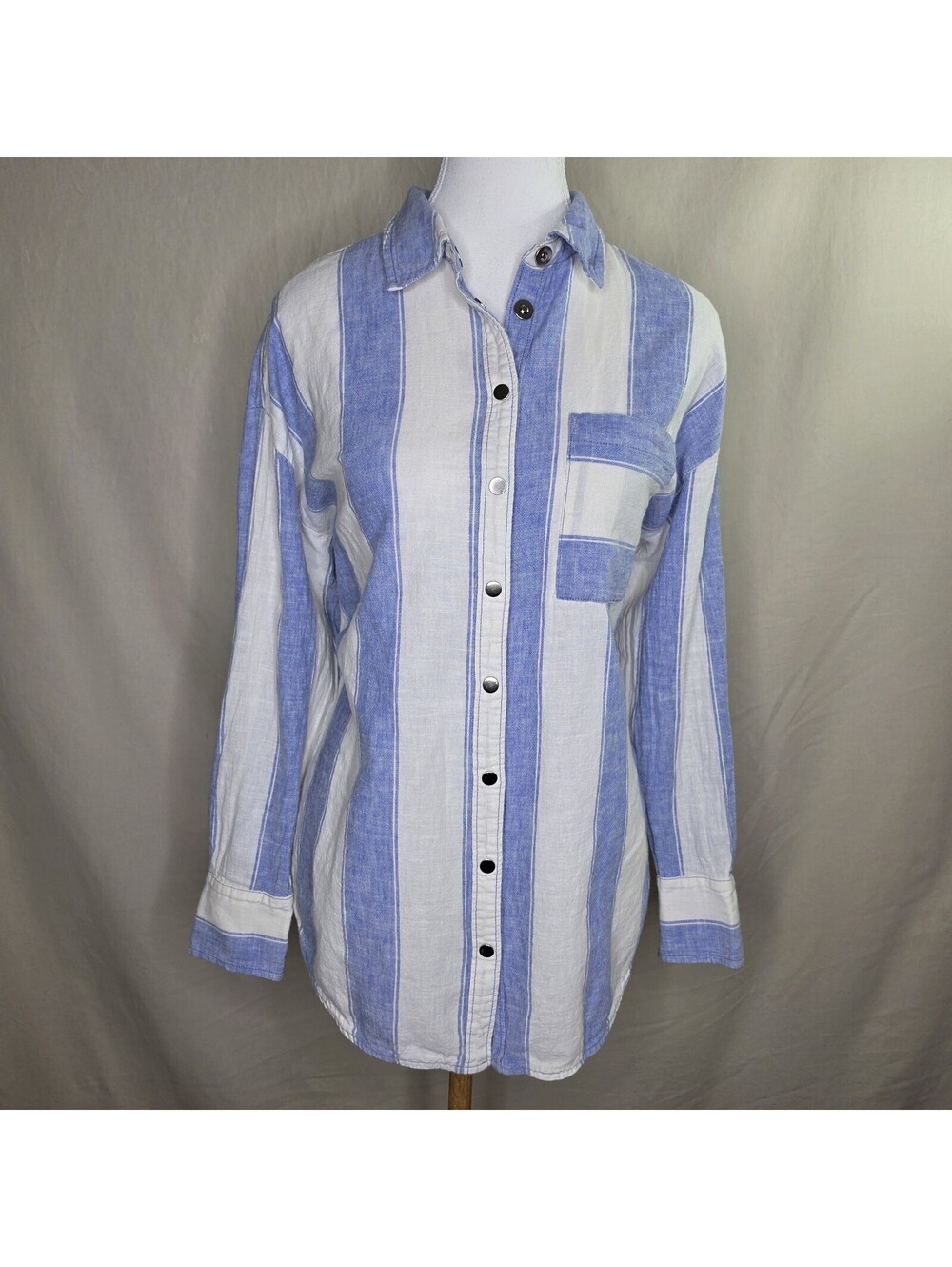 Maeve Adaptive Bennett Linen Blend Striped Buttondown Shirt Blue White Small